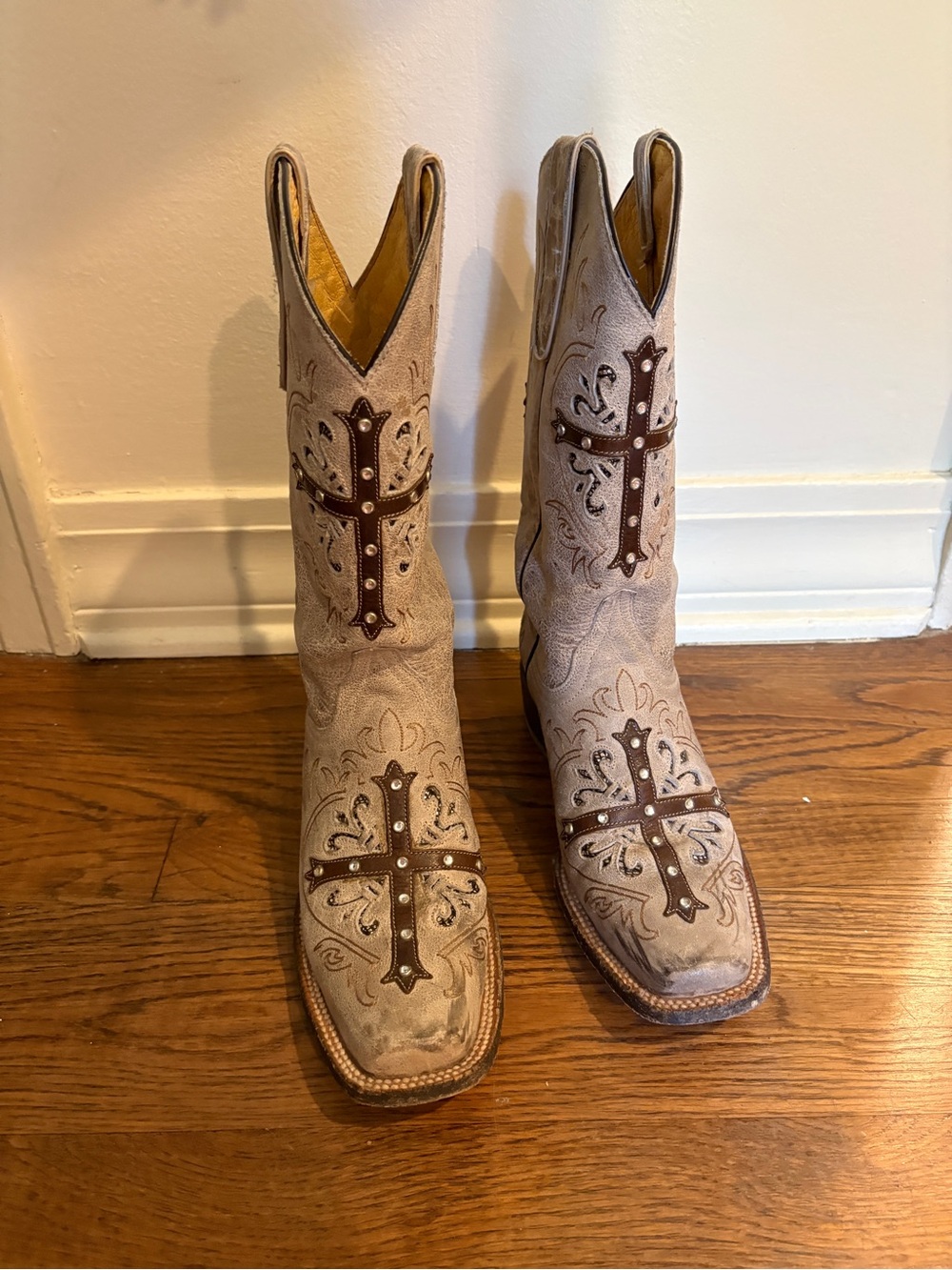 Women’s Cavenders boots